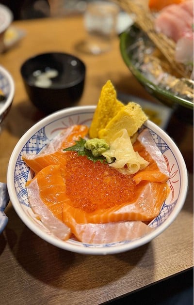 Isomaru Suisan 磯丸水産 道頓堀店 Dotombori Isomaru Suisan 磯丸水産 道頓堀店 Dotombori