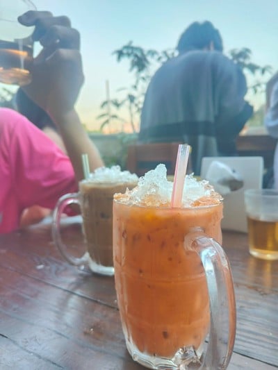 อาหาร หรือ เครื่องดื่ม