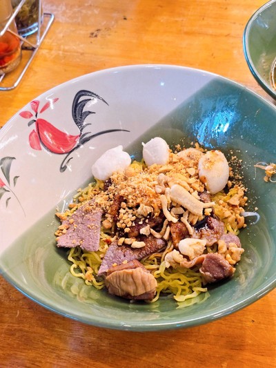 อาหาร หรือ เครื่องดื่ม