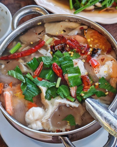 อาหาร หรือ เครื่องดื่ม