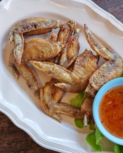 อาหาร หรือ เครื่องดื่ม