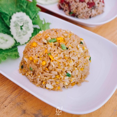 กิม ก๋วยเตี๋ยวต้มยำโบราณ และเมนูอาหารเช้า ย่านเทพรักษ์