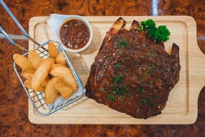 สปริงฟิลด์ วิลเลจ กอล์ฟ แอนด์ สปา