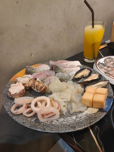 อาหาร หรือ เครื่องดื่ม