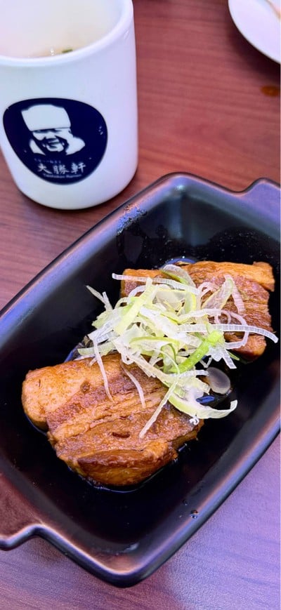 🥓 Stewed Pork Belly. (Price 100+ Baht.)