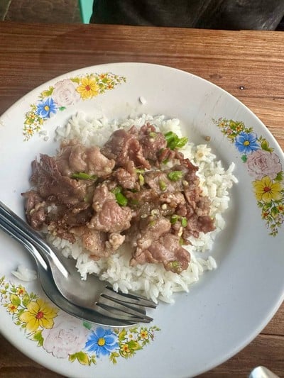 ข้าวเนื้อน้ำมันหอย