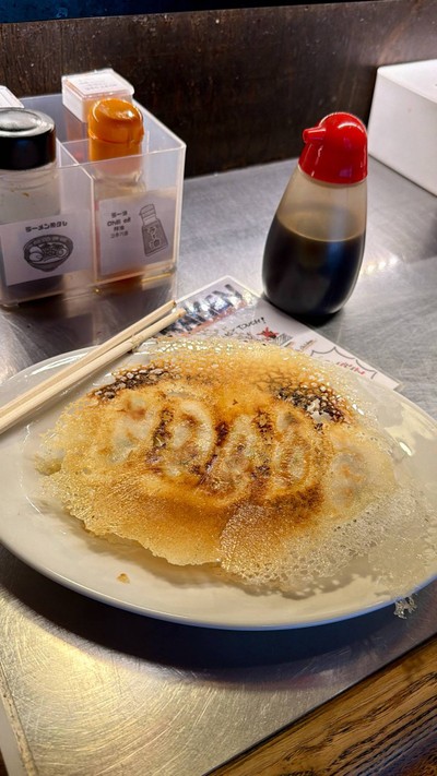 🥟 Yaki Gyoza. (Price 450 JPY.)