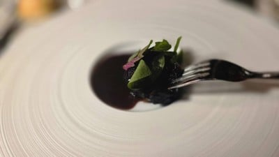 อาหาร หรือ เครื่องดื่ม