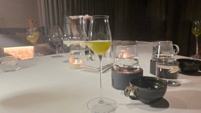 อาหาร หรือ เครื่องดื่ม