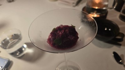 อาหาร หรือ เครื่องดื่ม