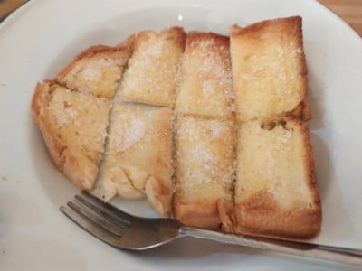 ขนมปังปิ้ง เนยน้ำตาล