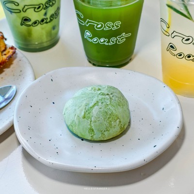 Cross Roast ร้านกาแฟย่านสิรินธร ที่ทำถึงทั้งเครื่องดื่มและเบเกอรี่