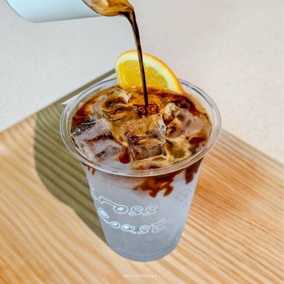 Cross Roast ร้านกาแฟย่านสิรินธร ที่ทำถึงทั้งเครื่องดื่มและเบเกอรี่