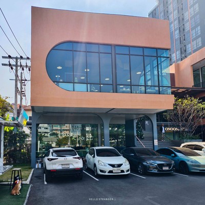 Cross Roast ร้านกาแฟย่านสิรินธร ที่ทำถึงทั้งเครื่องดื่มและเบเกอรี่