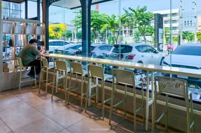 Cross Roast ร้านกาแฟย่านสิรินธร ที่ทำถึงทั้งเครื่องดื่มและเบเกอรี่