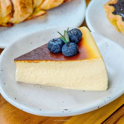 Cross Roast ร้านกาแฟย่านสิรินธร ที่ทำถึงทั้งเครื่องดื่มและเบเกอรี่