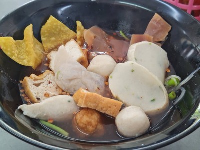 เย็นตาโฟทรงเครื่อง