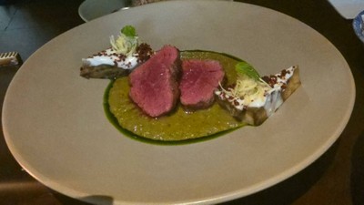 แกงเขียวหวานเนื้อสันใน มีเดียมแรร์