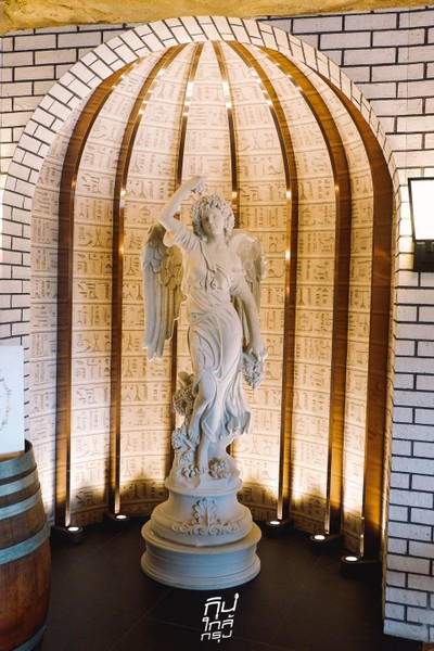 คาเฟ่ใหม่ย่านฝั่งธน T-Rex's Gastrobar สวยสไตล์คาเฟ่แอนด์บาร์