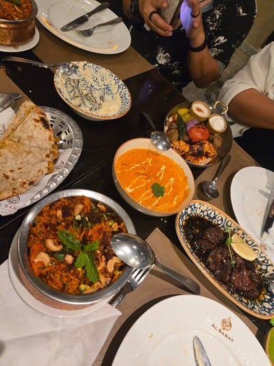 อาหาร หรือ เครื่องดื่ม