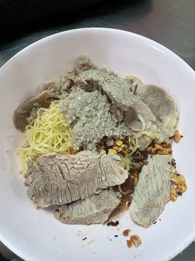 ก๋วยเตี๋ยวต้มยำแห้ง