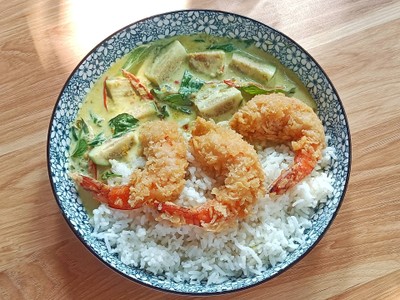 วิธีทำ ข้าวแกงเขียวหวานกุ้งทอด