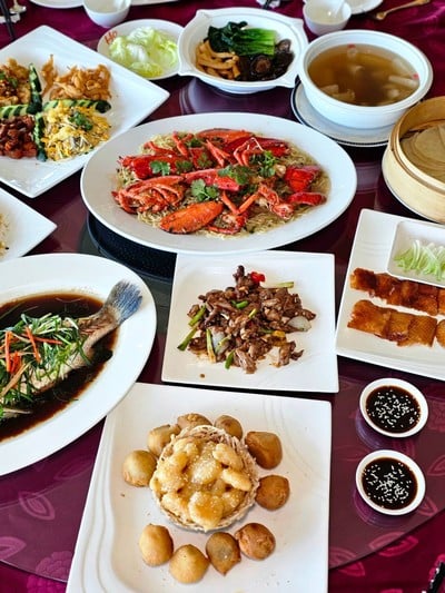 อาหาร หรือ เครื่องดื่ม