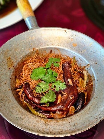 อาหาร หรือ เครื่องดื่ม