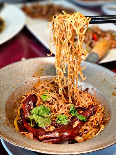 อาหาร หรือ เครื่องดื่ม