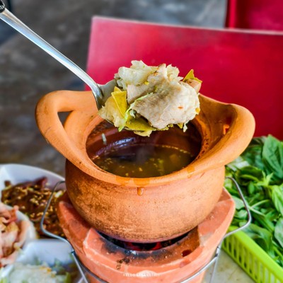 เปิดแล้ว! “ครัวเหล็ก” ร้านนั่งชิลแห่งใหม่ย่านนวลจันทร์