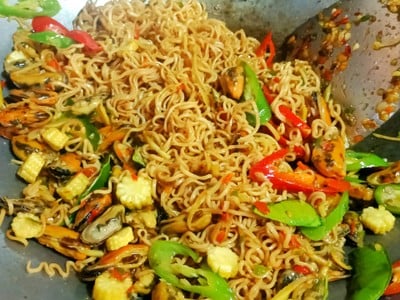 วิธีทำ ไวไวผัดฉ่าหอยแมงภู่