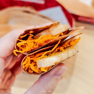 สาวกเผือกเลิฟเวอร์ห้ามพลาด! เมนูใหม่จากขนมเบื้องหวานผึ้งน้อยมาแล้วค่าา