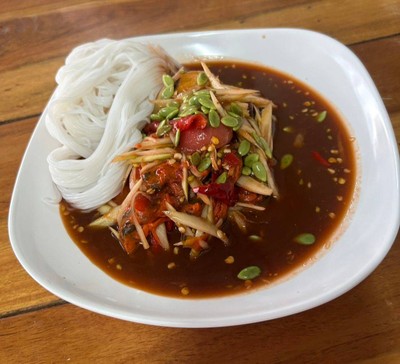 อาหาร หรือ เครื่องดื่ม