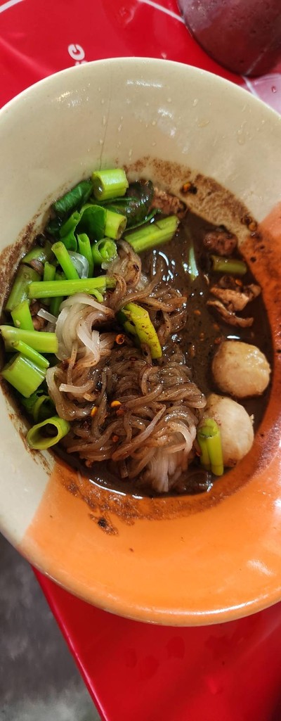 เล็กน้ำตกเนื้อ
