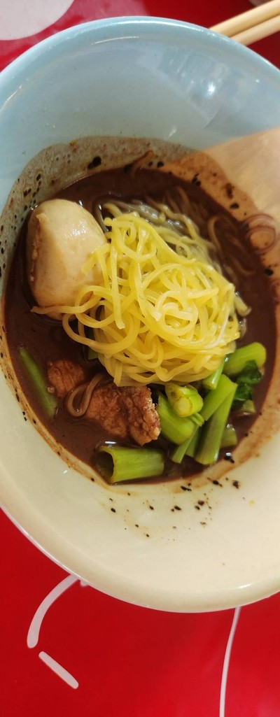 บะหมี่หมูน้ำตก