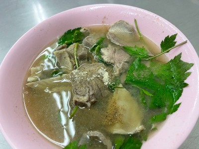 เกาเหลาเลือดหมูพิเศษ