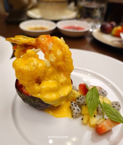 กุ้งทอดซอสเสาวรส