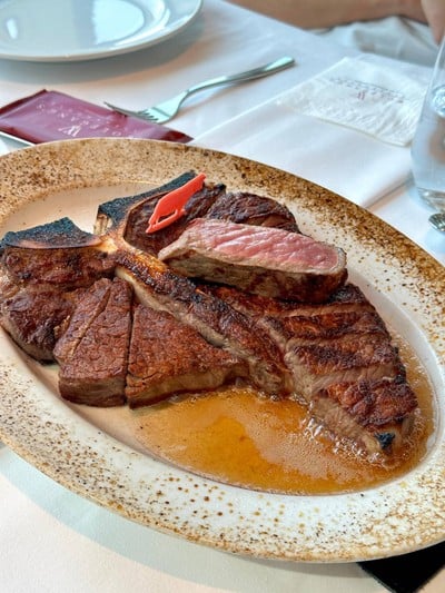Porterhouse Steak for 2 (1kg.)
