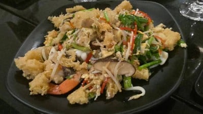 กระเพาะปลาผัดแห้ง