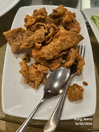 อาหาร หรือ เครื่องดื่ม