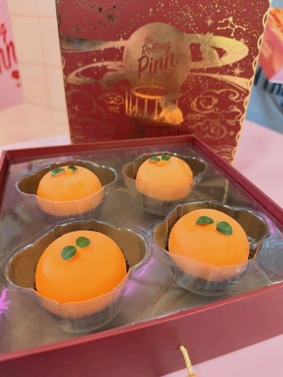 Orange Mousse Cake กล่อง 4 ลูก