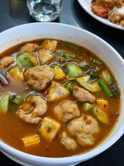 แกงป่าลูกชิ้นปลากราย