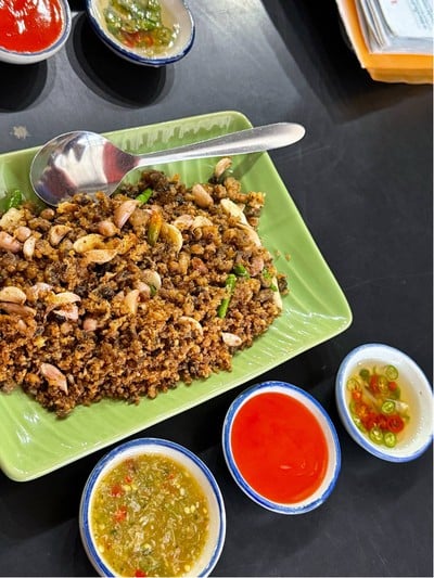 ปลาดุกผัดพริกสด