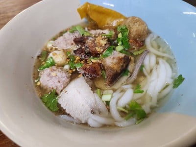 เกี้ยมอี๋น้ำต้มยำ