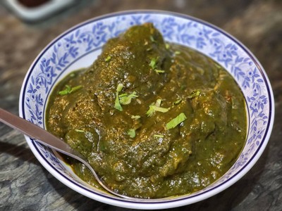 CHICKEN SAAG