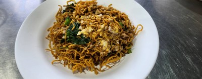โกยซีหมี่ผัดซีอิ้วหมูสับ