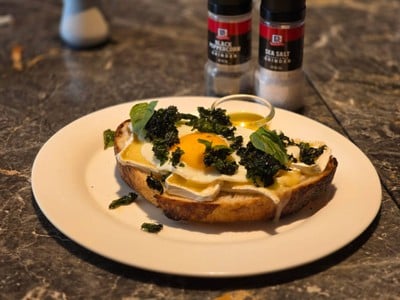 เมนูของร้าน Holey Artisan Bakery (Sourdough Sandwich Coffee) ปรีดี