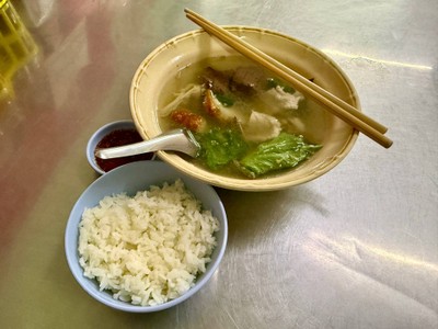 เกาเหลาเลือดหมู