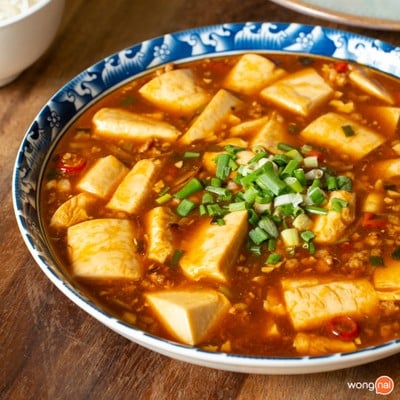 เกี๊ยวจีน & โต๊ะกลม สตรีทฟู้ด พระราม 9 ถ.พระรามเก้า 49 (ซอย 9)