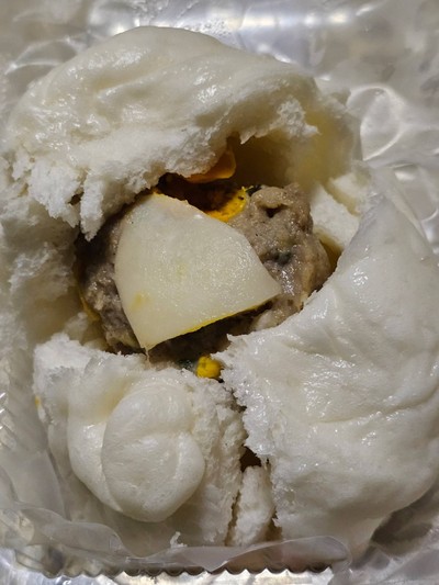 ซาลาเปาไส้หมูสับ